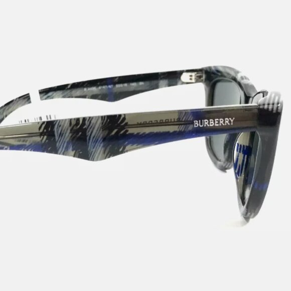 Burberry Sunglasses Framed Dark Lenses main image 7